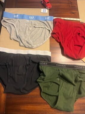 #.76.  4 from the top drawer CK Hanes GAP Men's Heather Gray Brief large